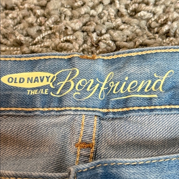 Old Navy Boyfriend Denim Shorts (14) - Picture 5 of 8